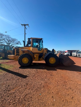 Pá Carregadeira Volvo L70F