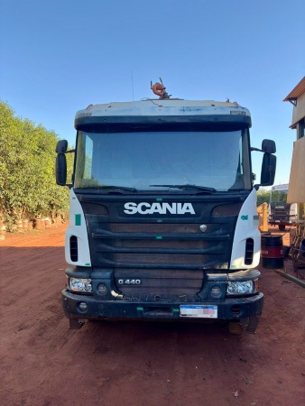 Caminhão Scania G440 A ano 2012
