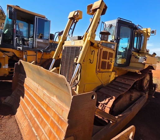 Trator de Esteira Caterpillar D6T XL ano 2016