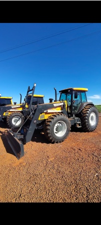 Trator Valtra BH 185i ano 2011