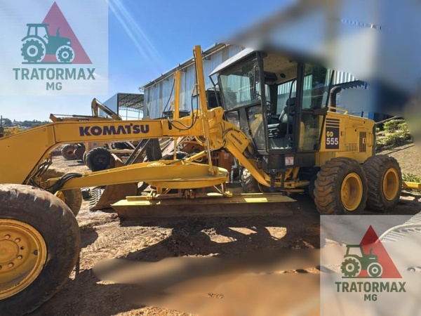 Motoniveladora Komatsu GD555 ano 2008