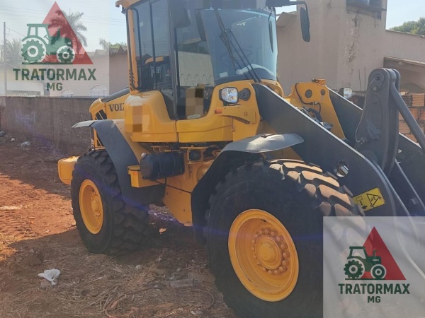 Pá Carregadeira Volvo L70F ano 2022 - L70F - Máquinas de Linha Amarela
