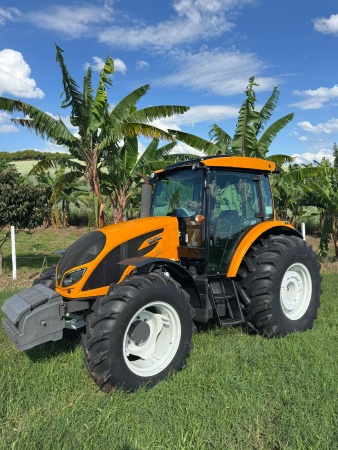 Trator Valtra A124 ano 2022