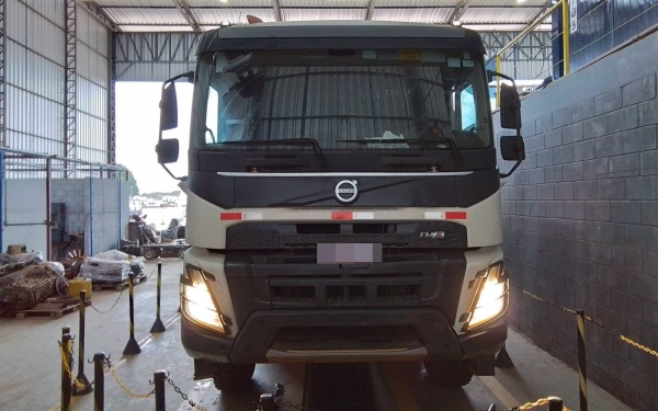 Caminhão Volvo FMX 500 ano 2024 - FMX 500 - Caminhões e Carretas
