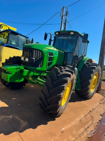 Trator John Deere 6205J ano 2016