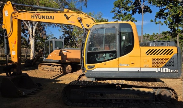 Escavadeira Hyundai R140LC-9 ano 2019