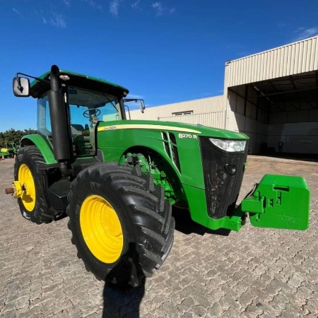 Trator John Deere 8270R ano 2018