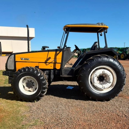 Trator Valtra BM 110 ano 2001