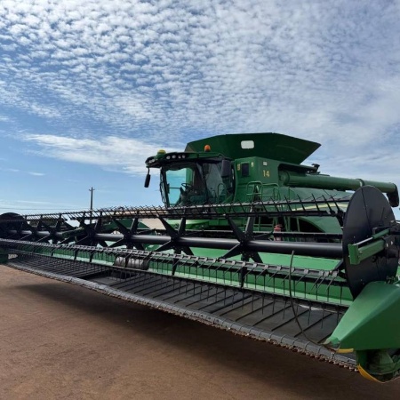Colheitadeira John Deere S680 ano 2014