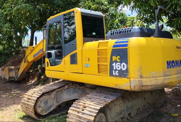 Escavadeira Komatsu PC160-LC ano 2022