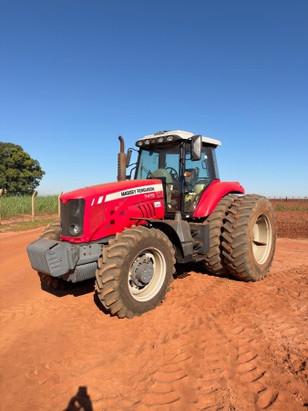 Trator Massey Ferguson MF 7415 ano 2016