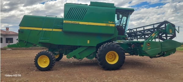 Colheitadeira John Deere 1175 ano 2012 - 1175 - Máquinas Agrícolas