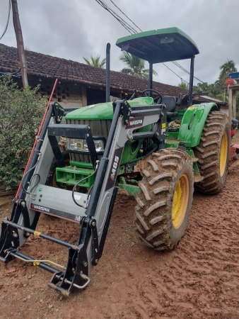 Trator John Deere 6100J ano 2025 - 6100J - Máquinas Agrícolas