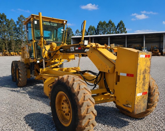 Motoniveladora Caterpillar 12K ano 2014 - 12K - Máquinas de Linha Amarela