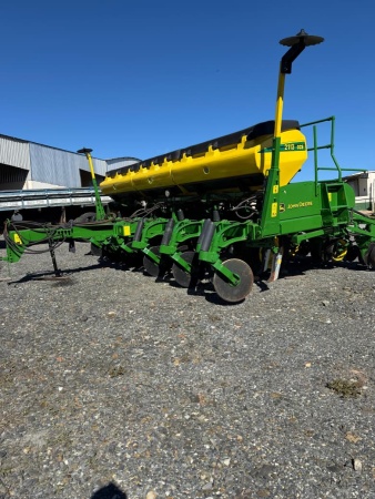 Plantadeira John Deere 2113 CCS ano 2010