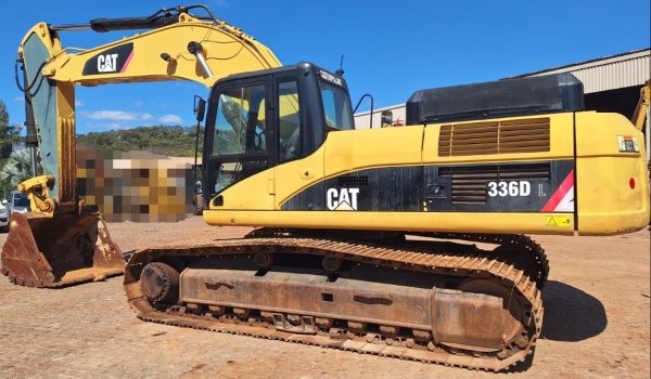 Escavadeira Caterpillar 336DL ano 2010