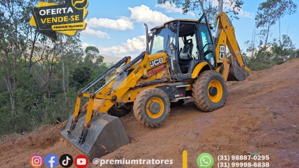 Retroescavadeira JCB 3CX ano 2023