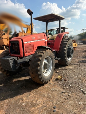 Trator Massey Ferguson 5310 4x4 ano 2000