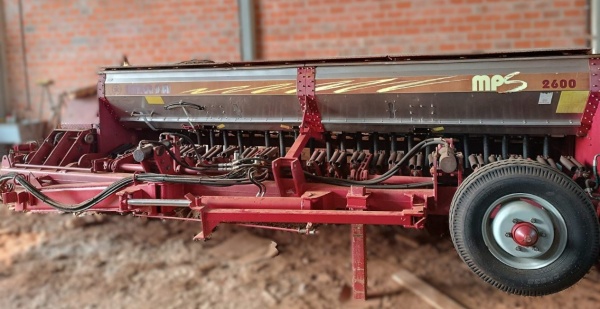 Outros implementos agrícolas Imasa MPS 2600 ano 2000