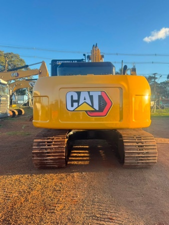 Escavadeira Caterpillar 318 D2L