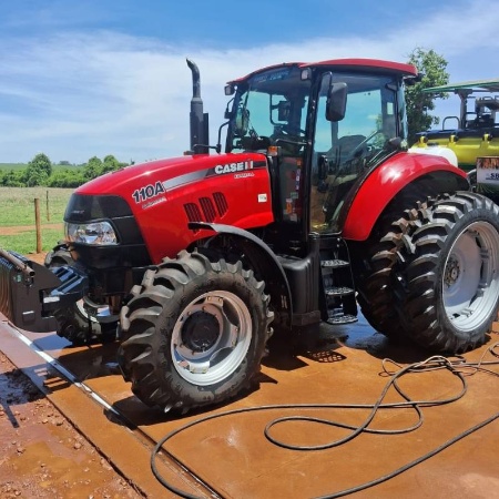 Trator Case Farmall 110A ano 2024