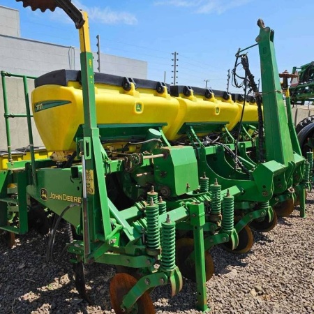 Plantadeira John Deere 1111 ano 2017