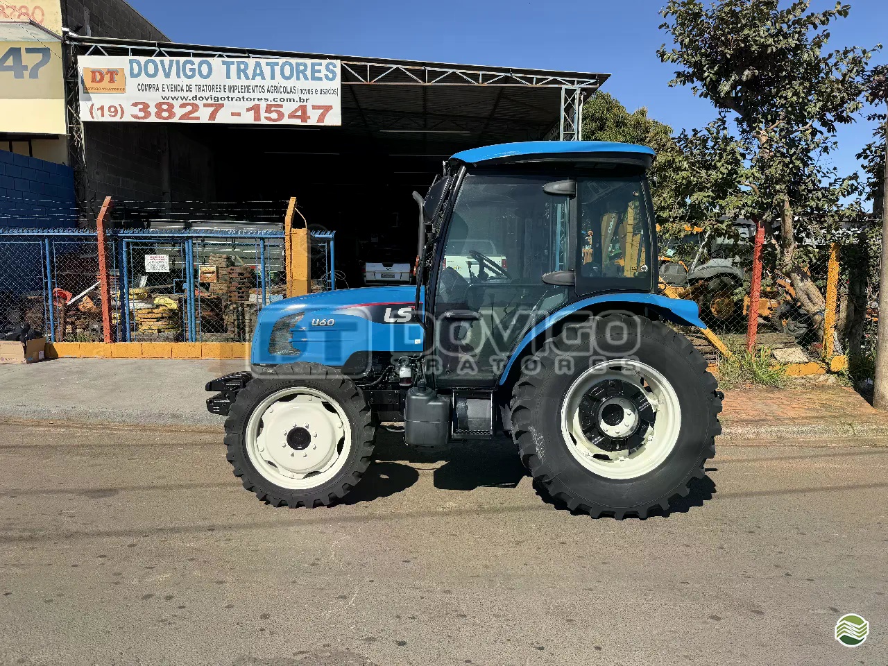 Trator LS Tractor U60 ano 2017