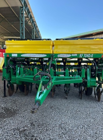 Plantadeira KF 7040-A