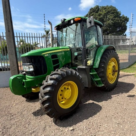Trator John Deere 6115J ano 2022 - 6115J - Máquinas Agrícolas