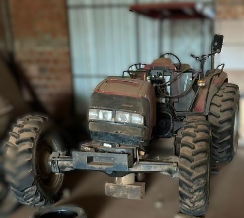 Trator Case Farmall 80 ano 2015