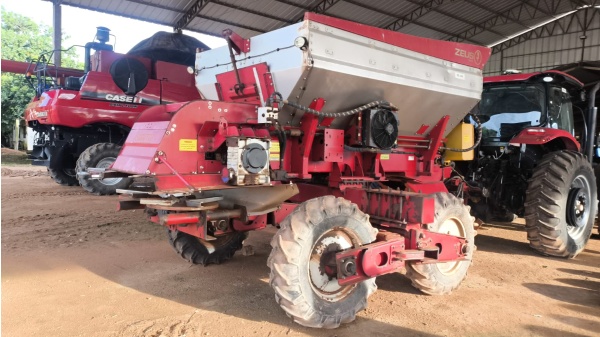 Distribuidor MP Agro ZEUS 12.000  ano 2023