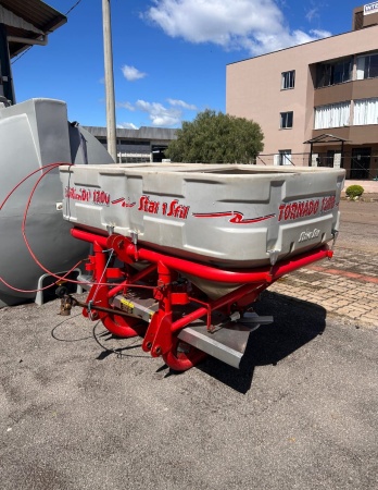 Distribuidor Stara Tornado 1300