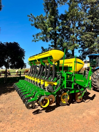 Plantadeira John Deere 1109 ano 2021