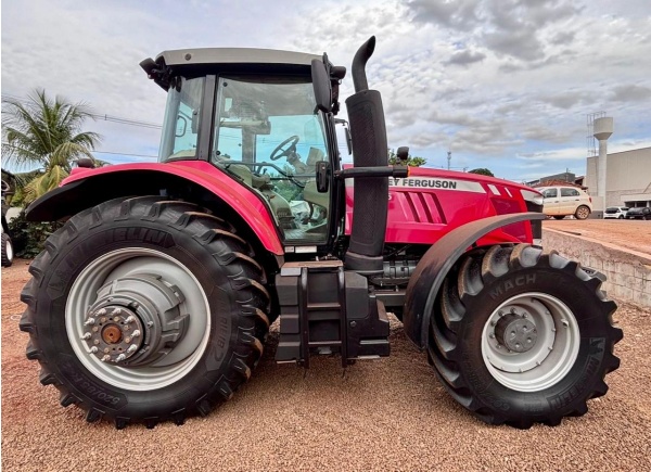 Trator Massey Ferguson MF 7725 ano 2021