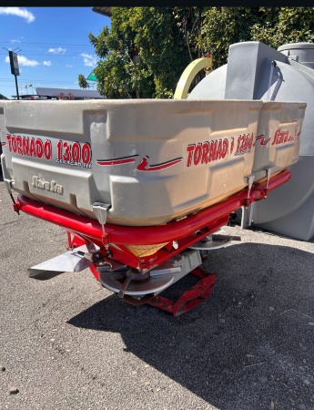 Distribuidor Stara Tornado 1300