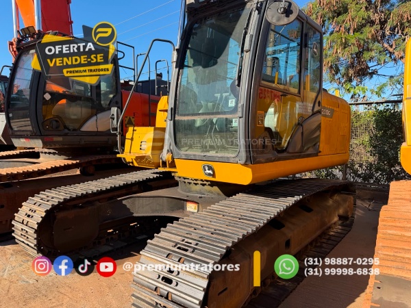 Escavadeira John Deere 200G ano 2020