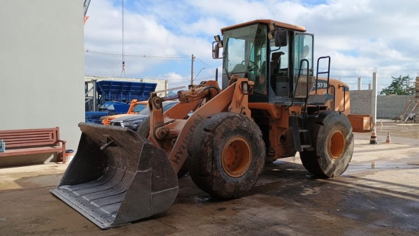 Pá Carregadeira Hyundai HL757-7A ano 2011