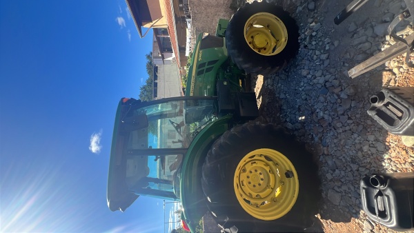 Trator John Deere 5080E ano 2021