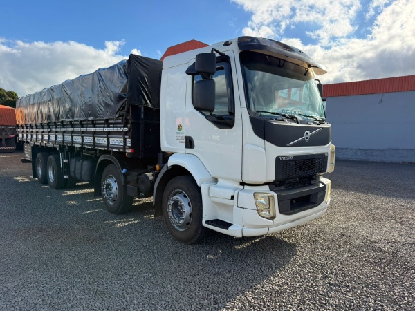 Diversos Volvo VM330 8X2 ano 2015