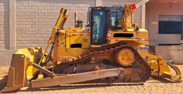 Trator de Esteira Caterpillar D6T ano 2023 - D6T - Máquinas de Linha Amarela