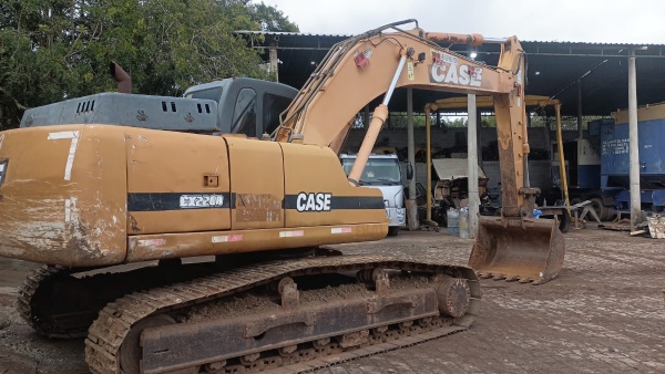 Escavadeira Case CX220B ano 2012