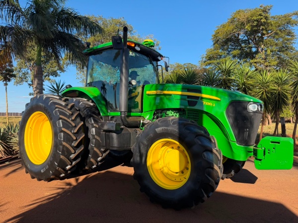 Trator John Deere 7230 J ano 2022 - 7230 J - Máquinas Agrícolas