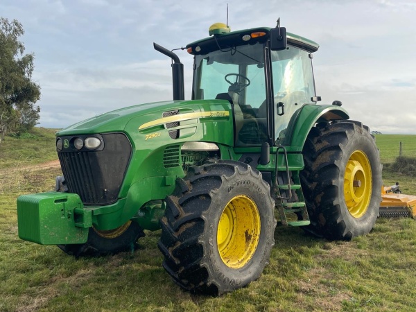 Trator John Deere 7230 J ano 2020 - 7230 J - Máquinas Agrícolas