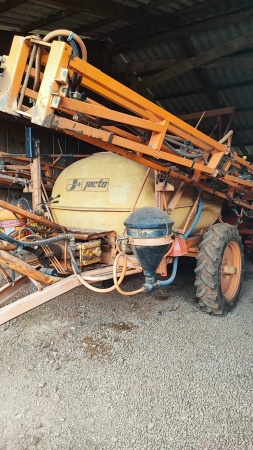 Pulverizador Jacto Columbia Cross