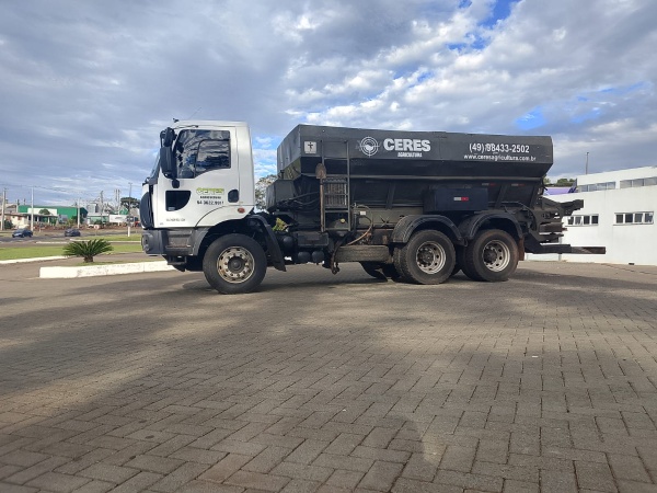 Caminhão Ford CArgo 2629 6x4 ano 2019