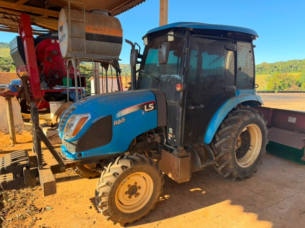 Trator LS Tractor R65 ROPS ano 2021
