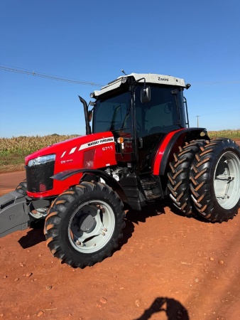 Trator Massey Ferguson MF 6711 ano 2023 - MF 6711 - Máquinas Agrícolas