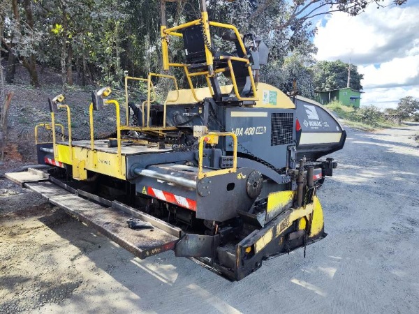 Vibroacabadora bomag VDA 400 MAX - VDA 400 MAX - Pavimentação e Infraestrutura