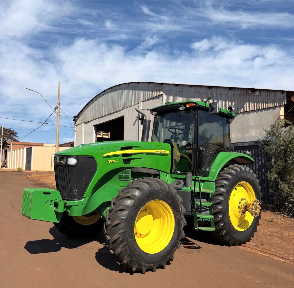 Trator John Deere 7230 J ano 2021