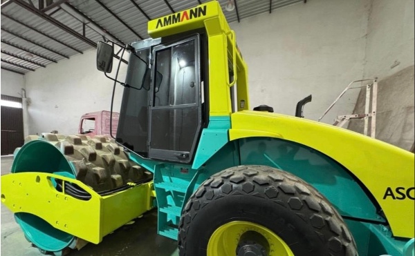 Rolo Compactador Ammann ASC110 ano 2012 - ASC110 - Pavimentação e Infraestrutura